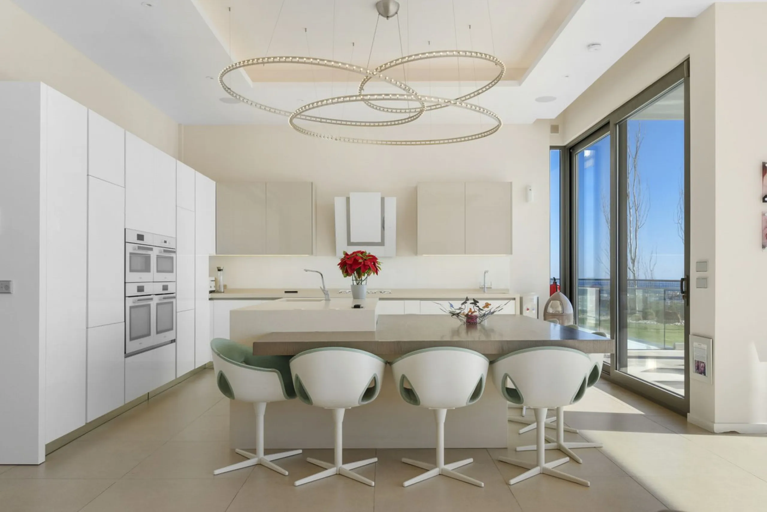 This property stands out as a true gem among modern, luxurious villas, gracefully placed in the exclusive gated community of El Herrojo in the esteemed locale of La Quinta. Elegantly perched atop a captivating hill, this exquisite residence offers a capti
