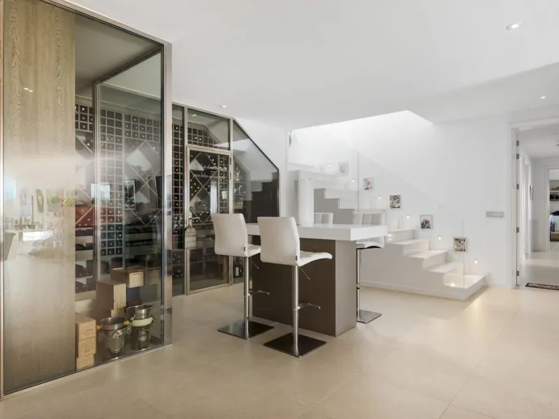 This property stands out as a true gem among modern, luxurious villas, gracefully placed in the exclusive gated community of El Herrojo in the esteemed locale of La Quinta. Elegantly perched atop a captivating hill, this exquisite residence offers a capti