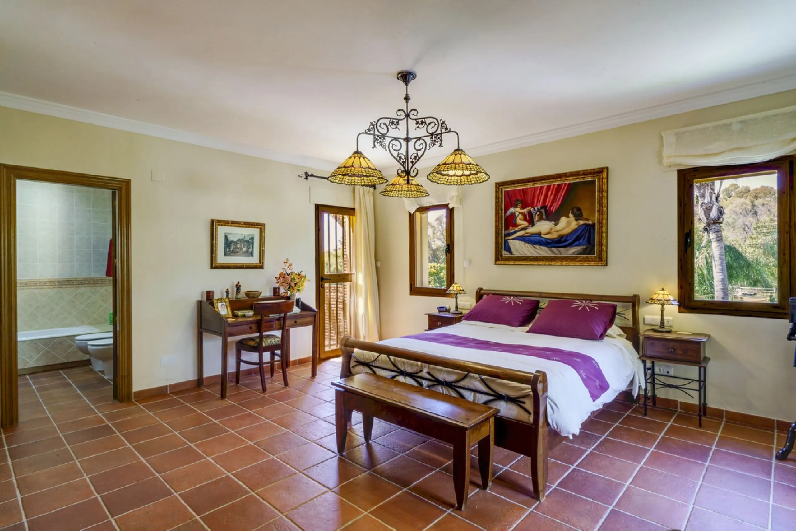 Spectacular villa composed of two houses in Vega del Colorado, La Quinta, Benahavís. This villa is simply stunning. Set in an exclusive and tranquil setting, it offers the luxury and comfort one would expect in a high end residence on the Costa del Sol.