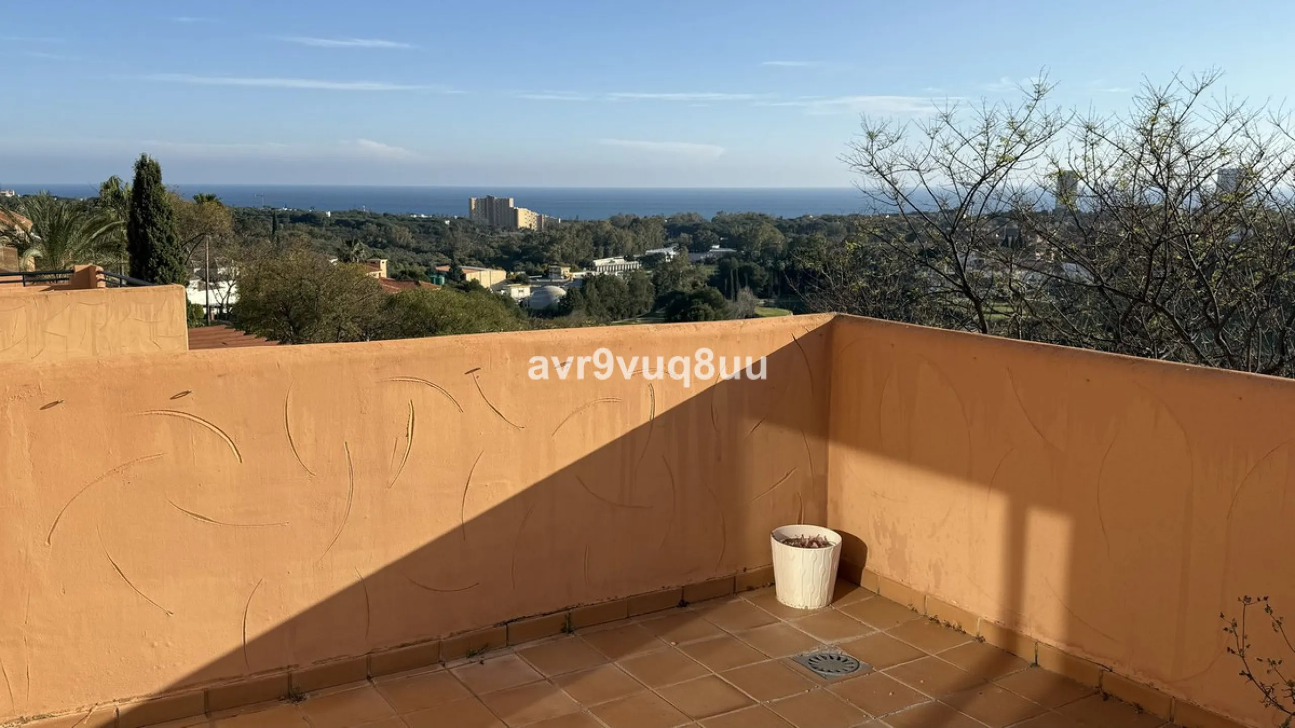 Apartment - Penthouse Duplex в продаже в Marbella, Málaga. В доме 2 спален и 2 ванных комнат. Площадь дома 121 м²