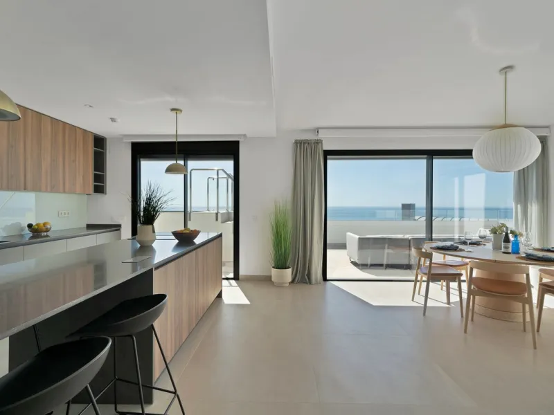 This southwest-facing corner penthouse in Carvajal combines modern upgrades with panoramic Mediterranean views, offering an exclusive lifestyle on the Costa del Sol.