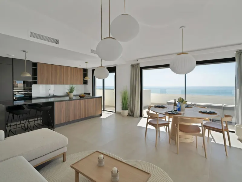 This southwest-facing corner penthouse in Carvajal combines modern upgrades with panoramic Mediterranean views, offering an exclusive lifestyle on the Costa del Sol.