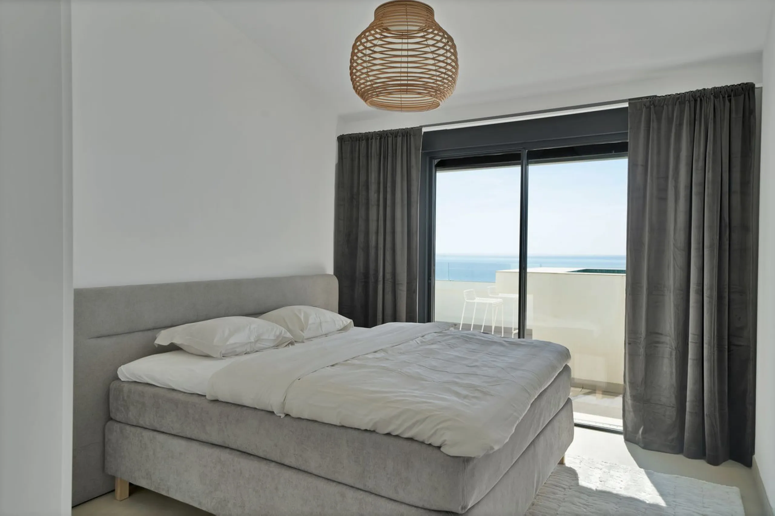 This southwest-facing corner penthouse in Carvajal combines modern upgrades with panoramic Mediterranean views, offering an exclusive lifestyle on the Costa del Sol.