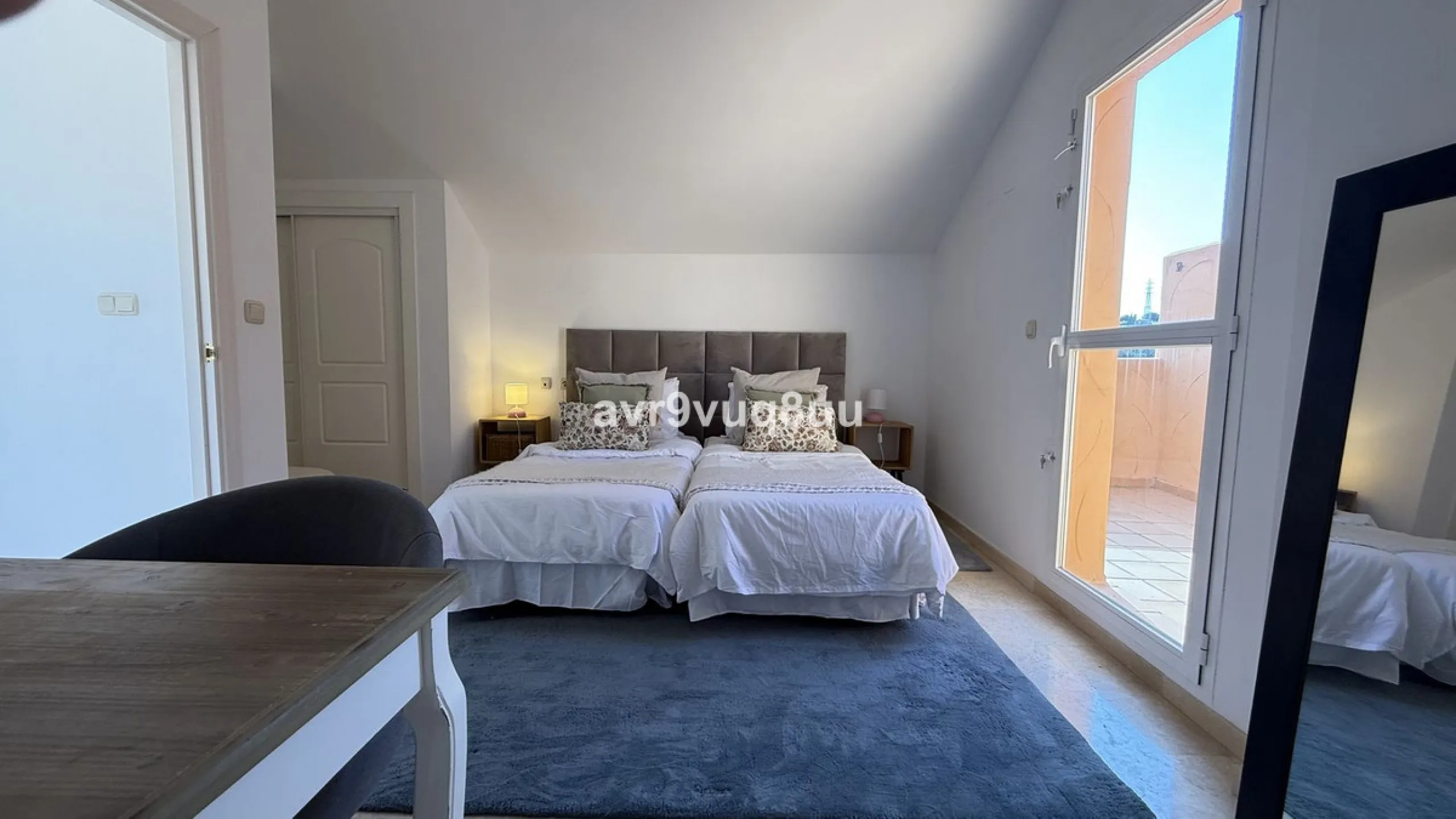 Apartment - Penthouse Duplex в продаже в Marbella, Málaga. В доме 2 спален и 2 ванных комнат. Площадь дома 121 м²