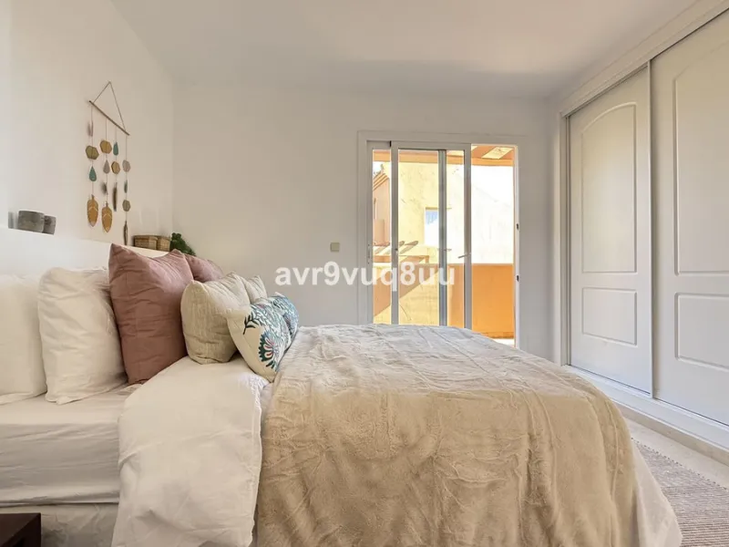 Apartment - Penthouse Duplex в продаже в Marbella, Málaga. В доме 2 спален и 2 ванных комнат. Площадь дома 121 м²