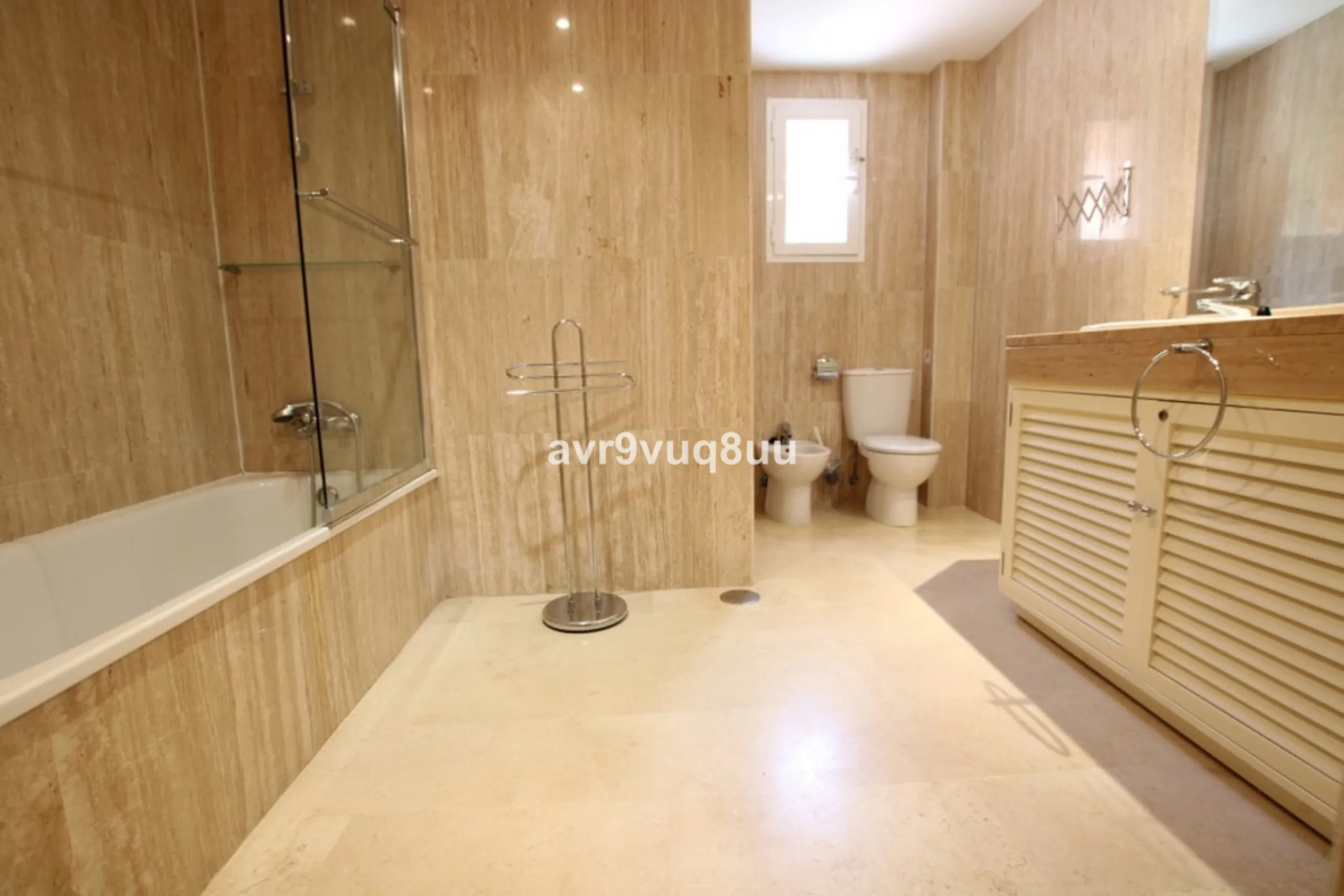 Apartment - Penthouse Duplex в продаже в Marbella, Málaga. В доме 2 спален и 2 ванных комнат. Площадь дома 121 м²