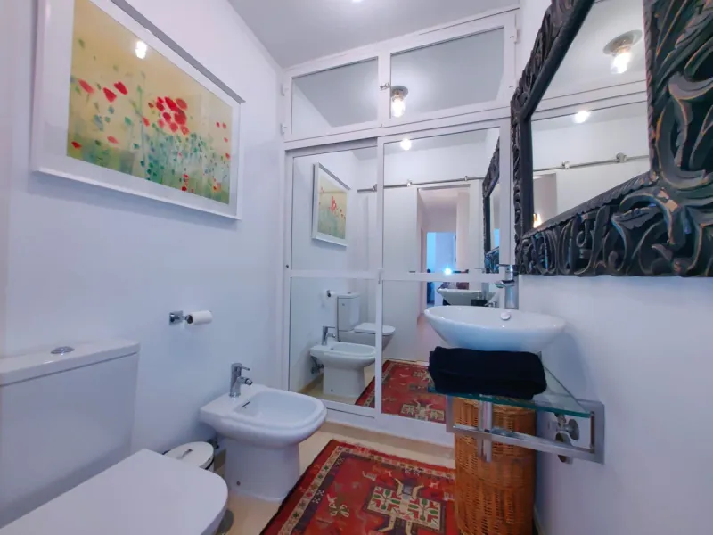 Luxurious Duplex Apartment with Pool View in Estepona. Welcome to your dream home! This stunning 3-bedroom duplex apartment, nestled in the heart of Estepona, offers the epitome of elegance and comfort. Boasting three spacious bedrooms, this residence pro