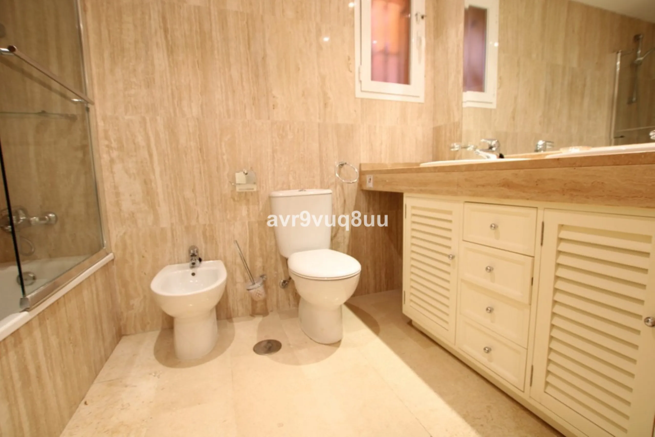 Apartment - Penthouse Duplex в продаже в Marbella, Málaga. В доме 2 спален и 2 ванных комнат. Площадь дома 121 м²