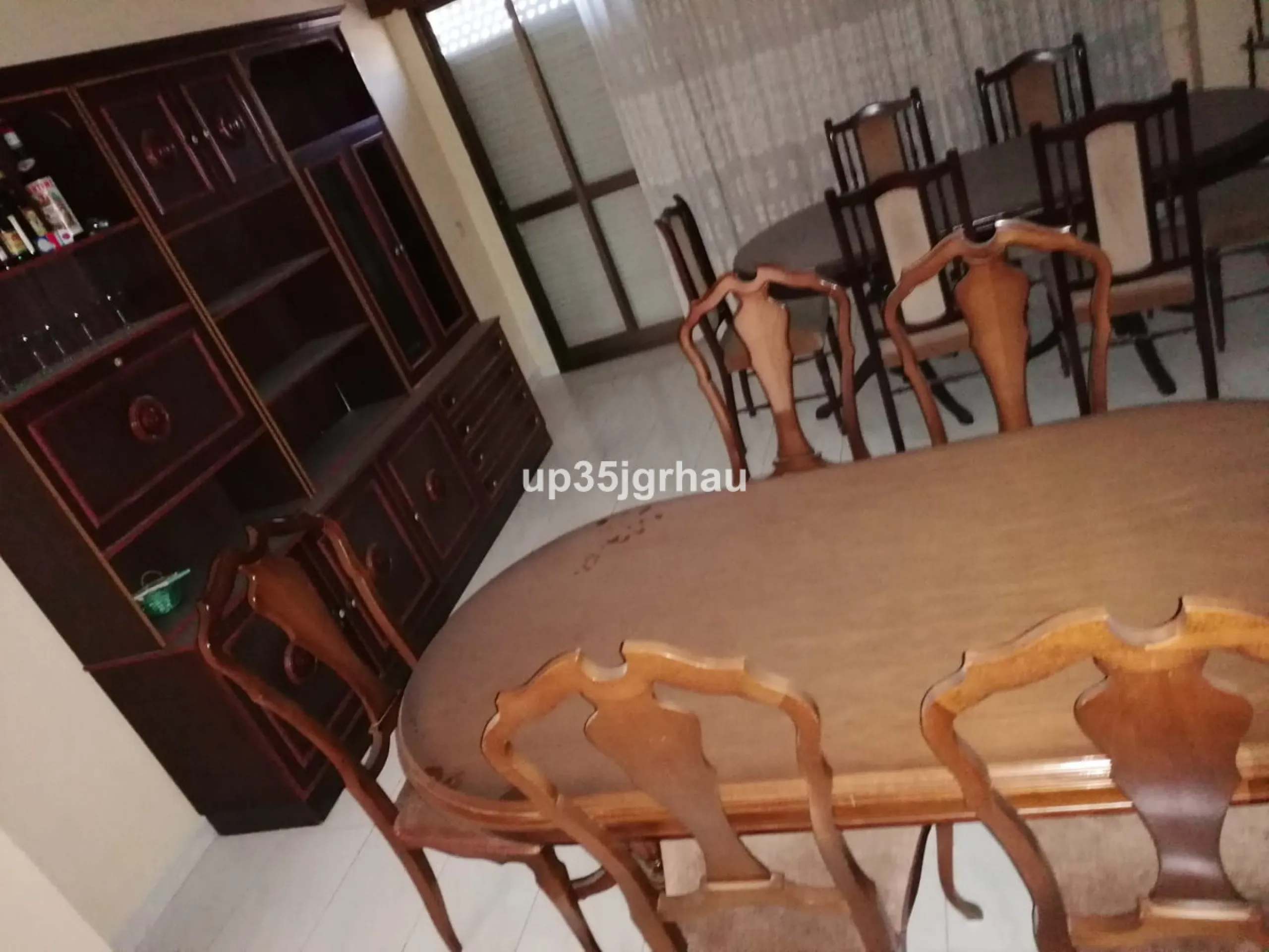 360 m2 house with premises in the city of Ronda.