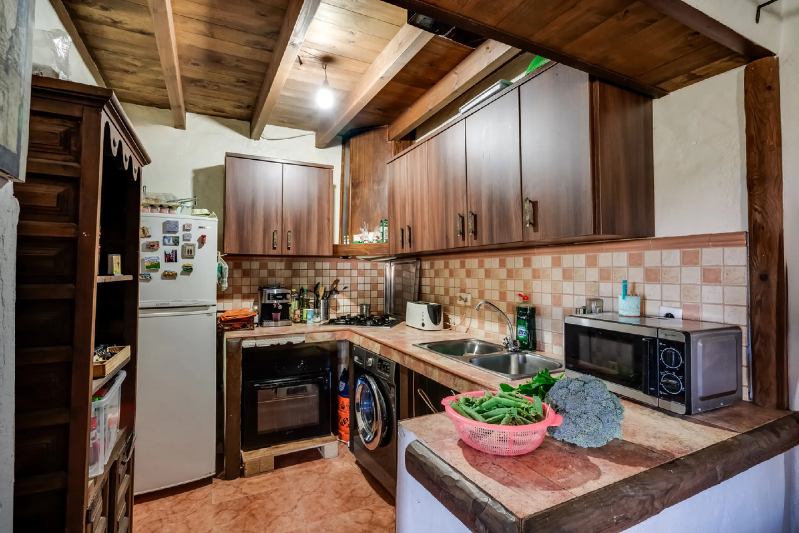 COUNTRY HOUSE in MONDA - Country house with pool, covered porch. On ground floor living/dining room, fitted kitchen, bathrooms, store room, 4 bedrooms. An external staircase leads to the upper floor with living room, office, 2 bedrooms, bathroom and stora