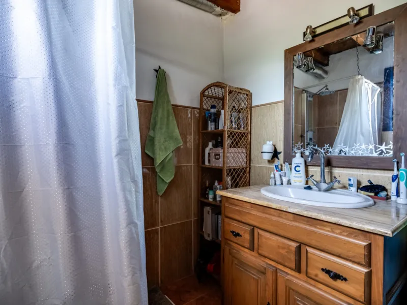COUNTRY HOUSE in MONDA - Country house with pool, covered porch. On ground floor living/dining room, fitted kitchen, bathrooms, store room, 4 bedrooms. An external staircase leads to the upper floor with living room, office, 2 bedrooms, bathroom and stora