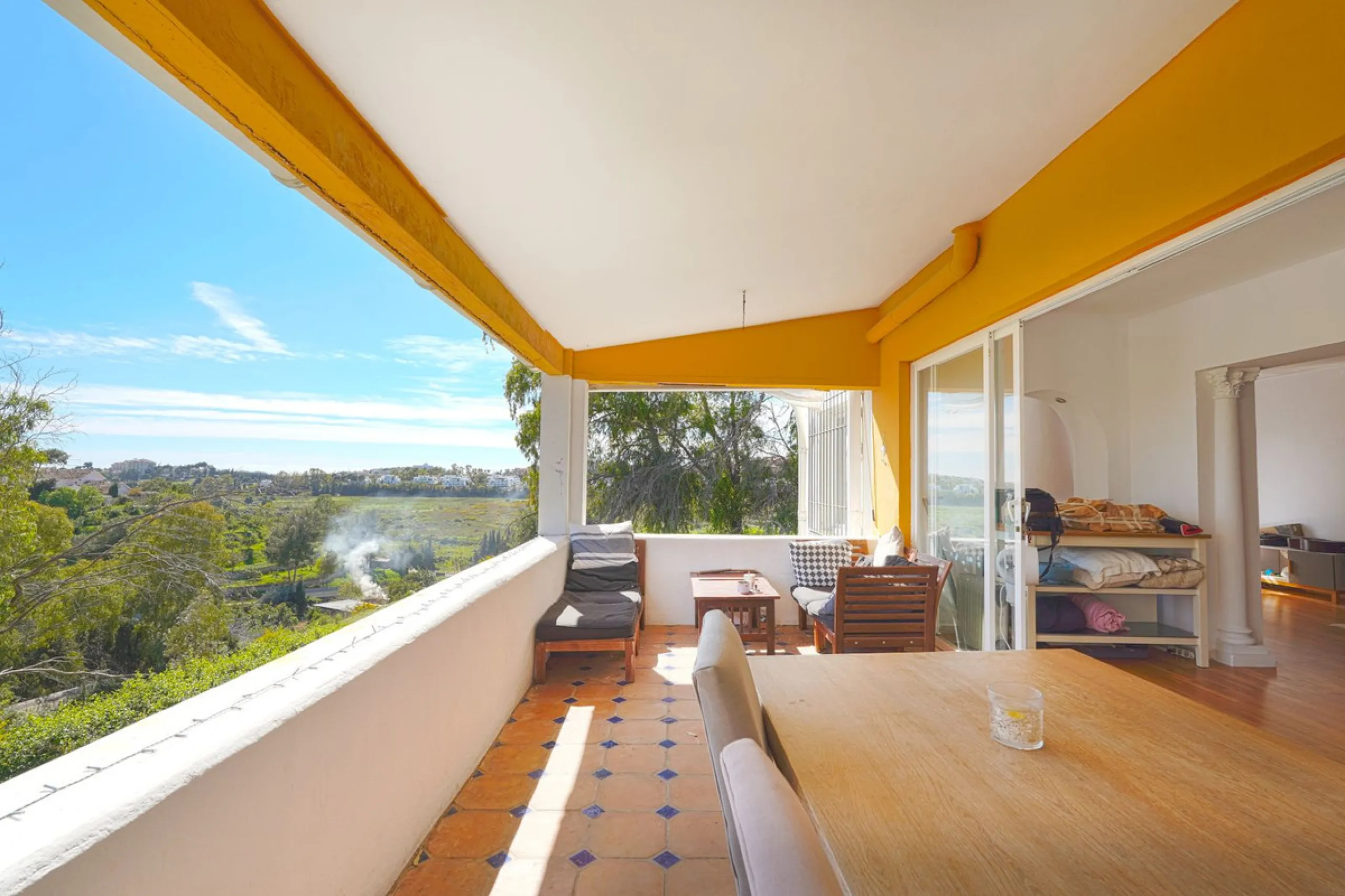 This is a fantastic opportunity to acquire what could become an absolutely magnificent property, ideally located in an up-and-coming area next to the highly sought-after Guadalmina Alta.