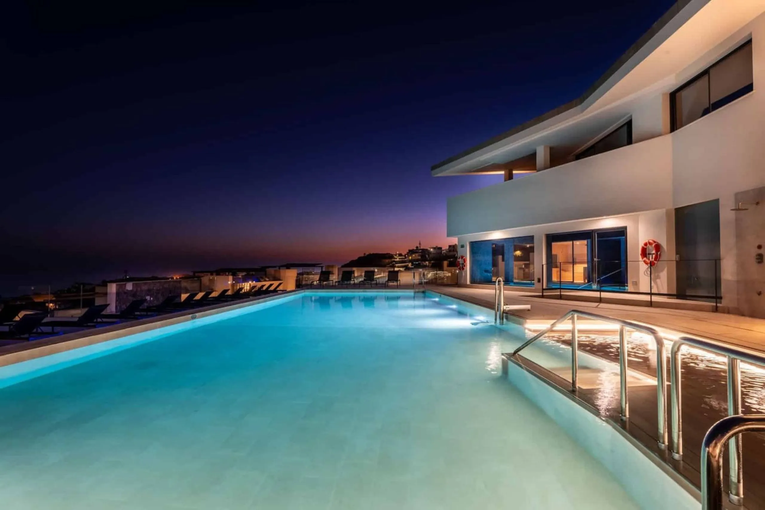 El Mirador is a privately owned 5 star resort on the Costa del Sol, located right on the Mediterranean Sea, just 50km from Malaga. El Mirador is built on a sustainable foundation, where, among other things, electricity and heat are produced sustainably th