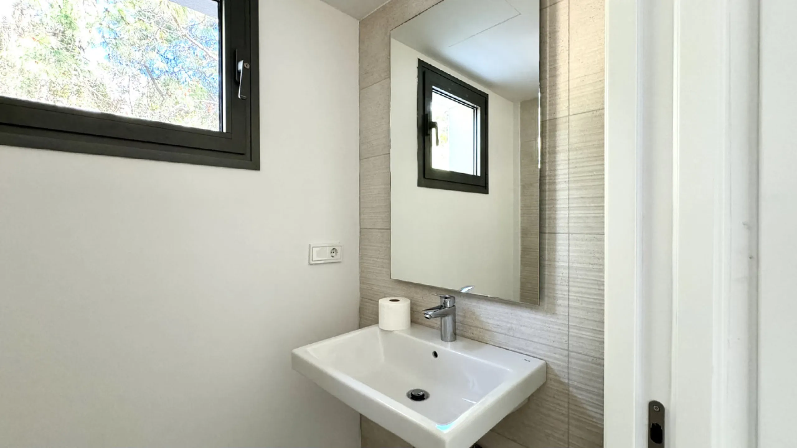 TOWNHOUSE FOR SALE