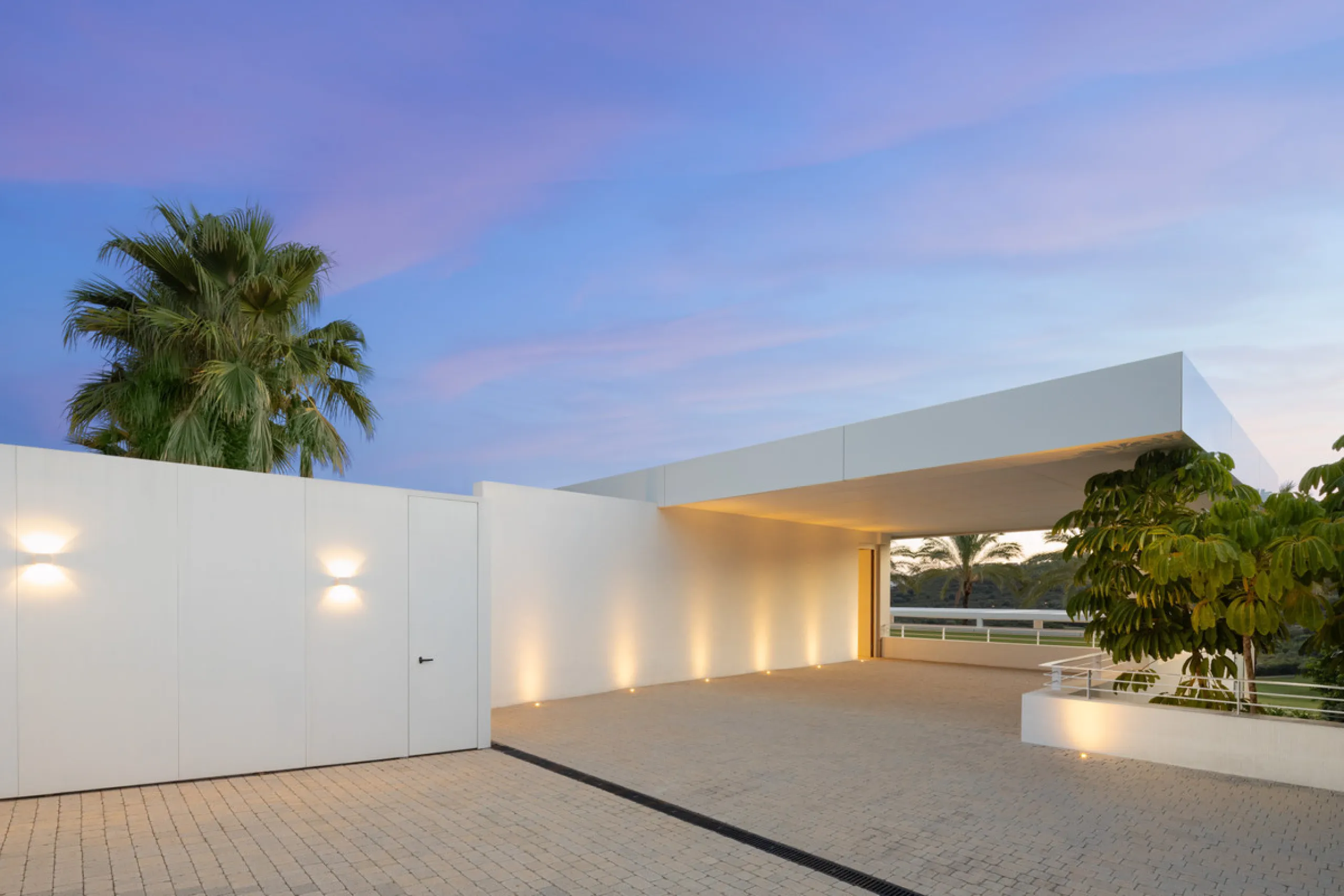 House - Detached Villa в продаже в Casares, Málaga. В доме 4 спален и 5 ванных комнат. Площадь дома 578 м². Площадь участка 1937 м²