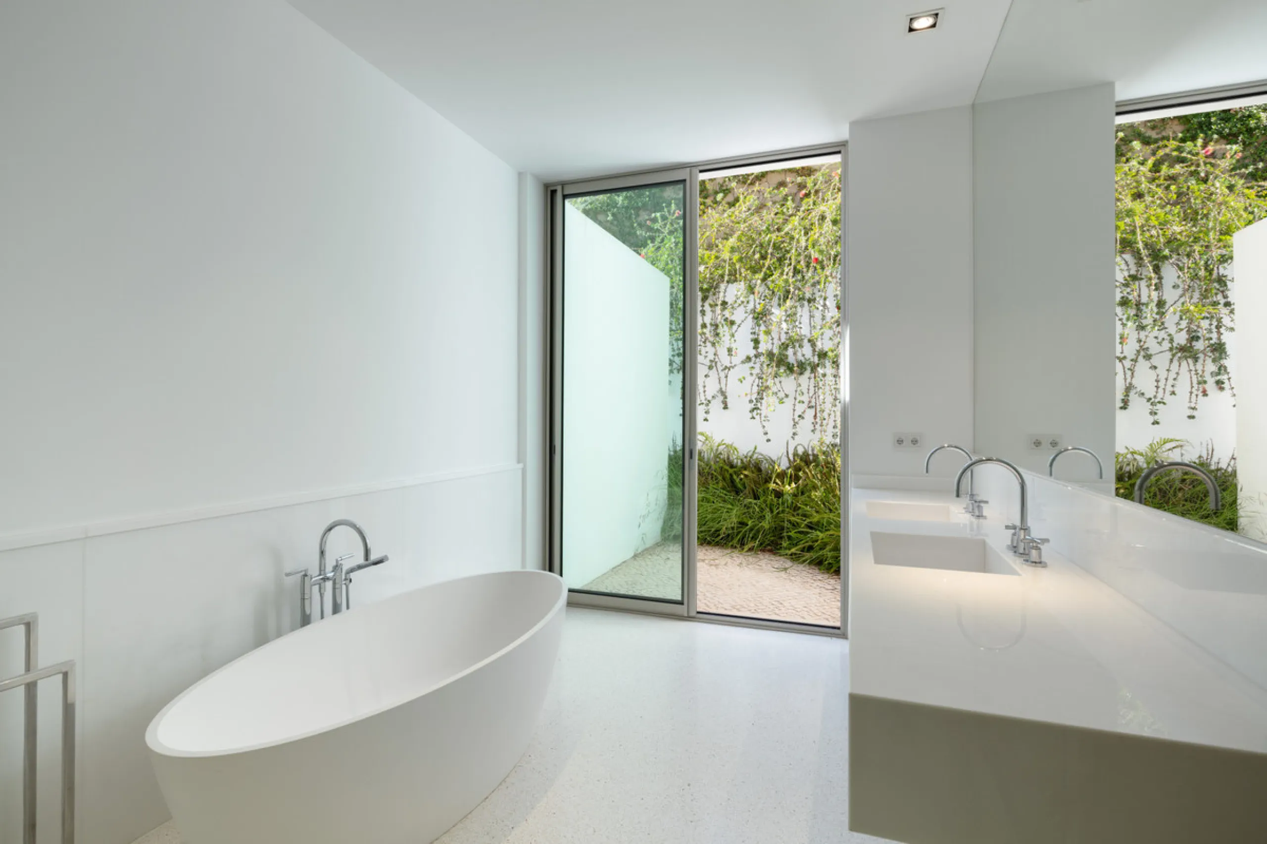 This prestigious villa stands as a testament to architectural ingenuity, capturing the essence of uniqueness and sophistication. Designed by the visionary minds of Vicens & Ramos architects, its futuristic yet nostalgic structure commands attention with i