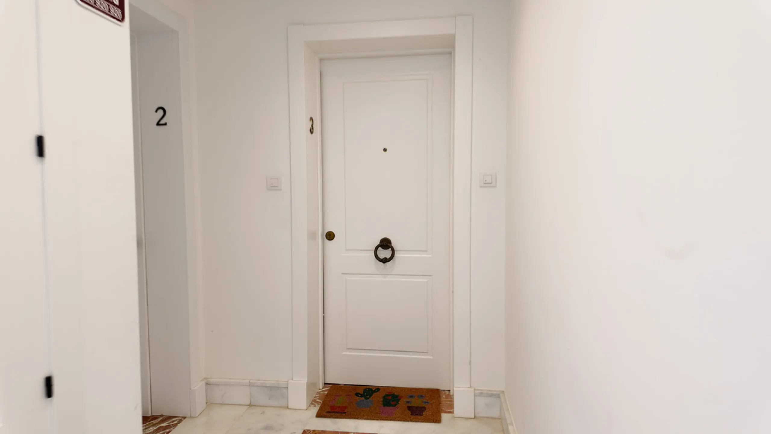 Apartment - Middle Floor Apartment в продаже в Marbella, Málaga. В доме 2 спален и 4 ванных комнат. Площадь дома 154 м²