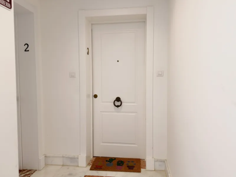Apartment - Middle Floor Apartment в продаже в Marbella, Málaga. В доме 2 спален и 4 ванных комнат. Площадь дома 154 м²
