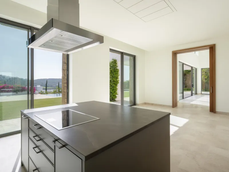 Nestled within the enclave of Green 10 in the Finca Cortesin resort, this villa exudes the charm of Ibiza-style residences. The white structure, adorned with traditional Mediterranean stones, creates a captivating atmosphere for ultimate enjoyment. Set on