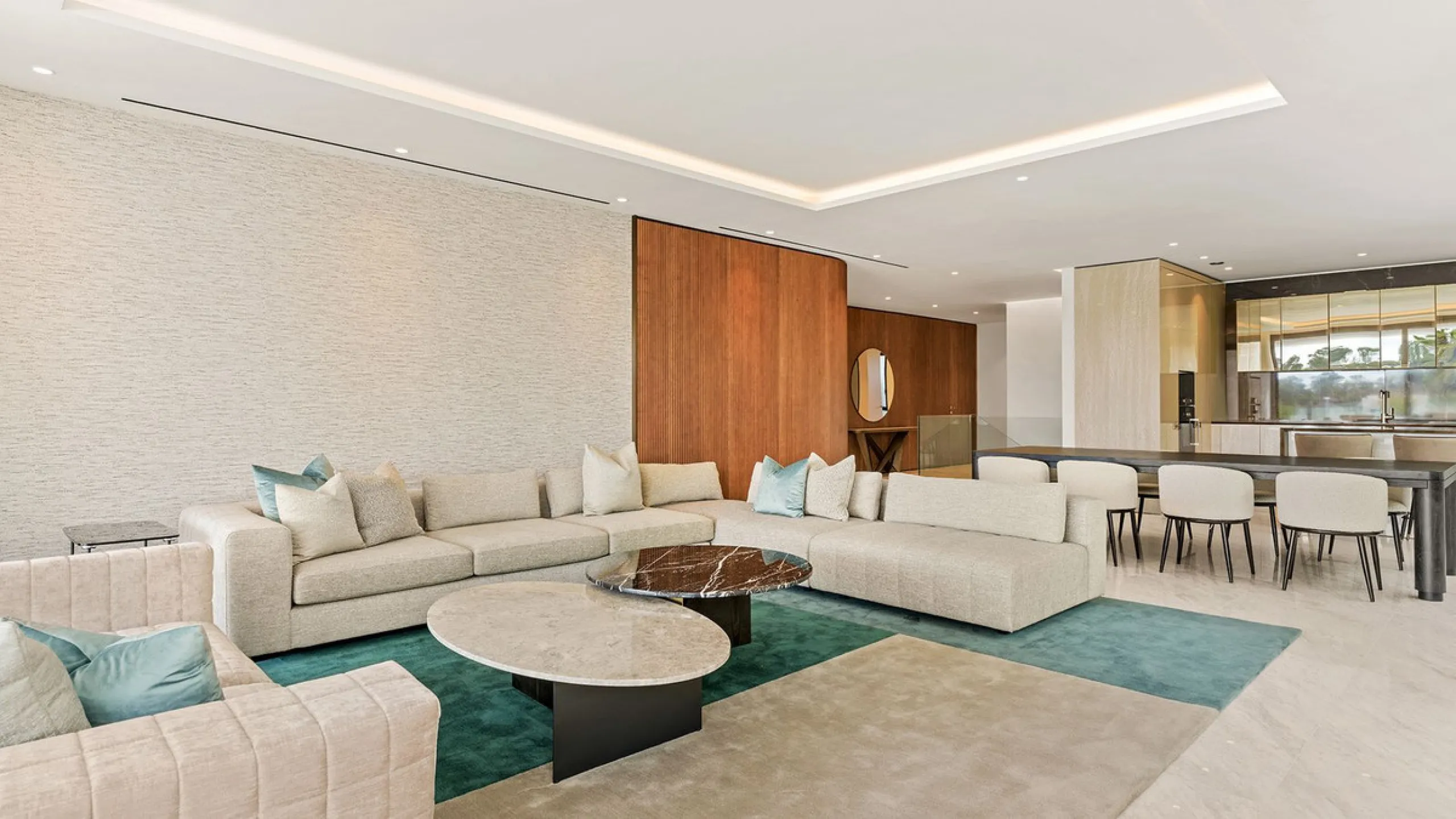 We are pleased to introduce this luxurious ground floor duplex apartment with stunning sea and mountain views in the prestigious EPIC Marbella complex, Phase 2.