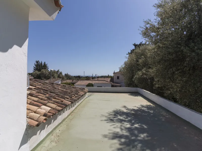 Have you dreamed of acquiring a spacious plot with several homes to invest in?