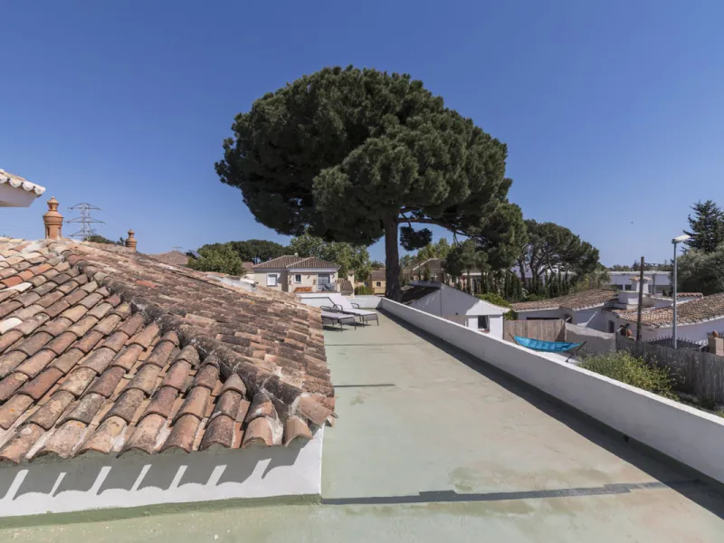 Have you dreamed of acquiring a spacious plot with several homes to invest in?