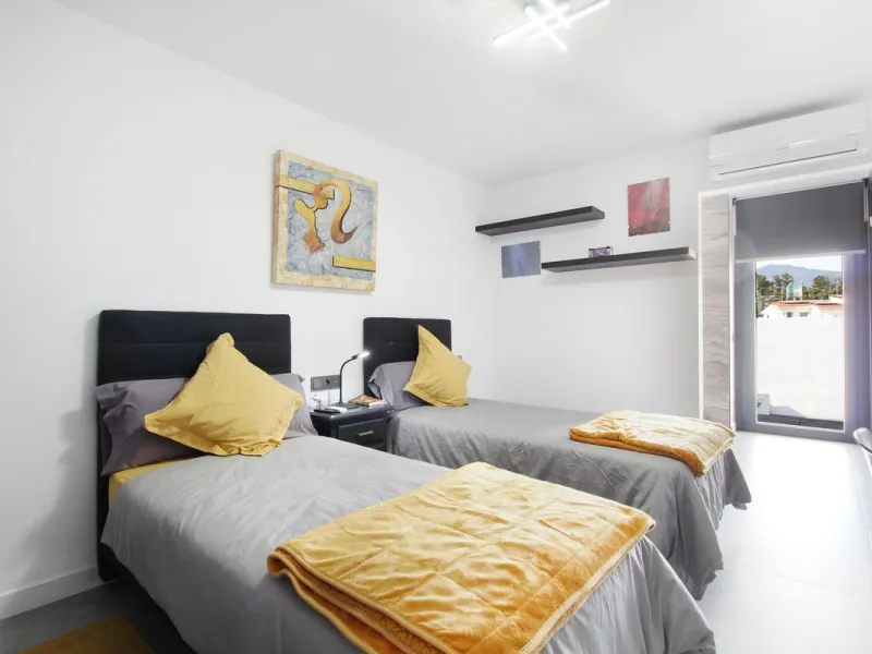 Don´t miss this fantastic villa, beachside of San Pedro de Alcantara