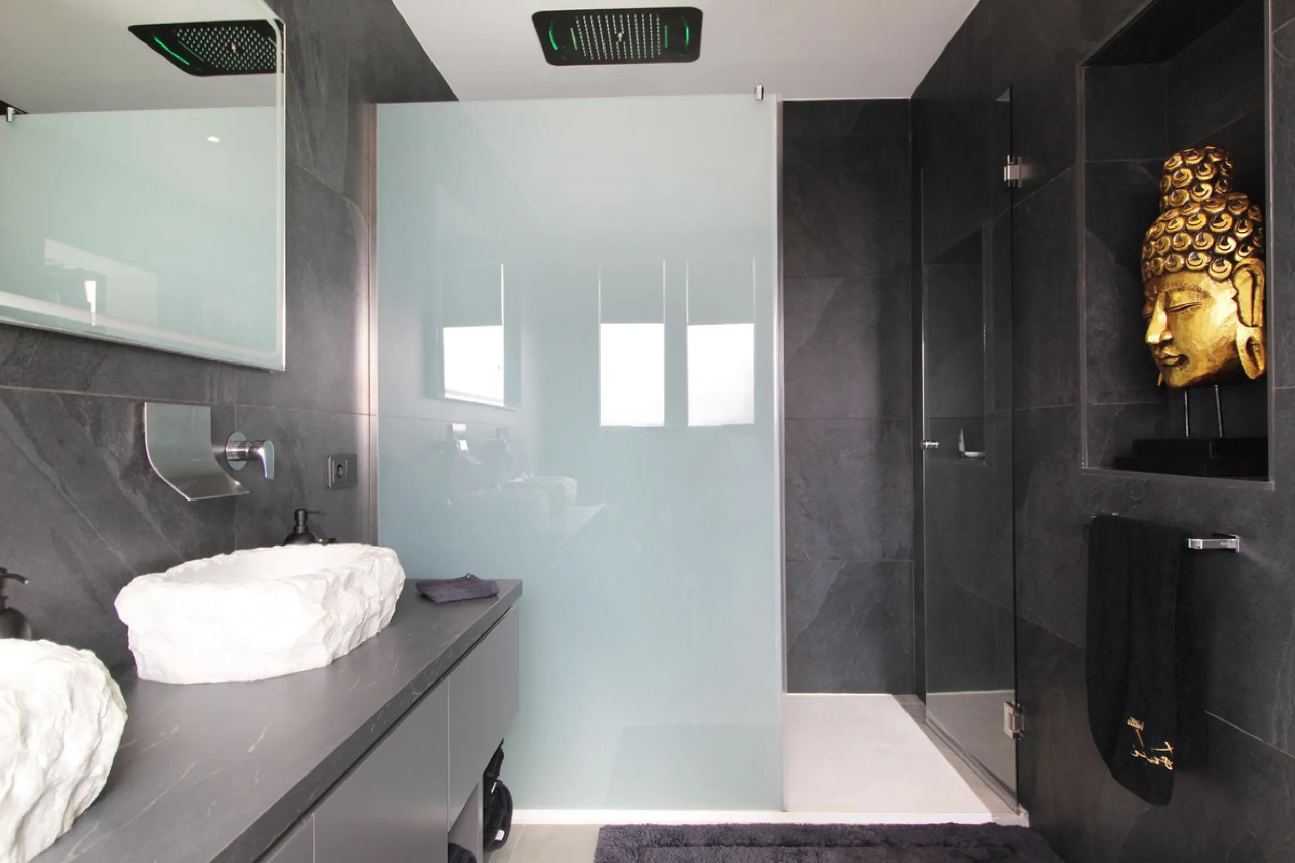 Don´t miss this fantastic villa, beachside of San Pedro de Alcantara