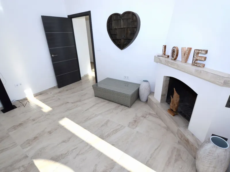 House - Detached Villa в продаже в Benalmadena, Málaga. В доме 6 спален и 5 ванных комнат. Площадь дома 351 м². Площадь участка 800 м²
