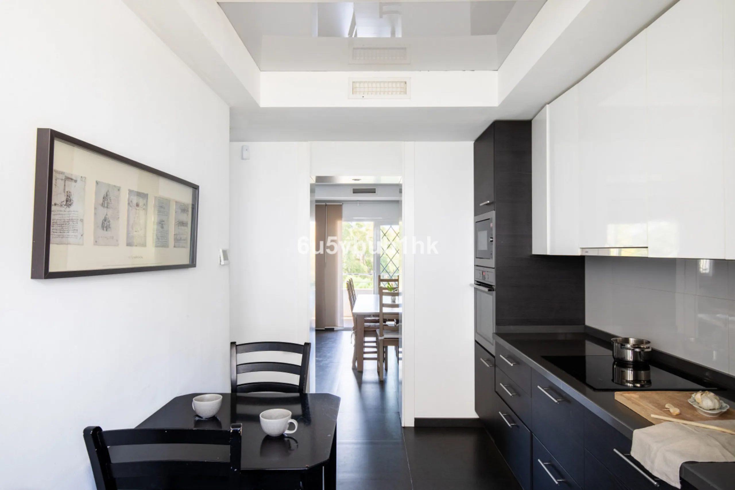 Discover this beautifully presented semi-detached home offering modern comfort and an ideal location in the lower part of Torreblanca.