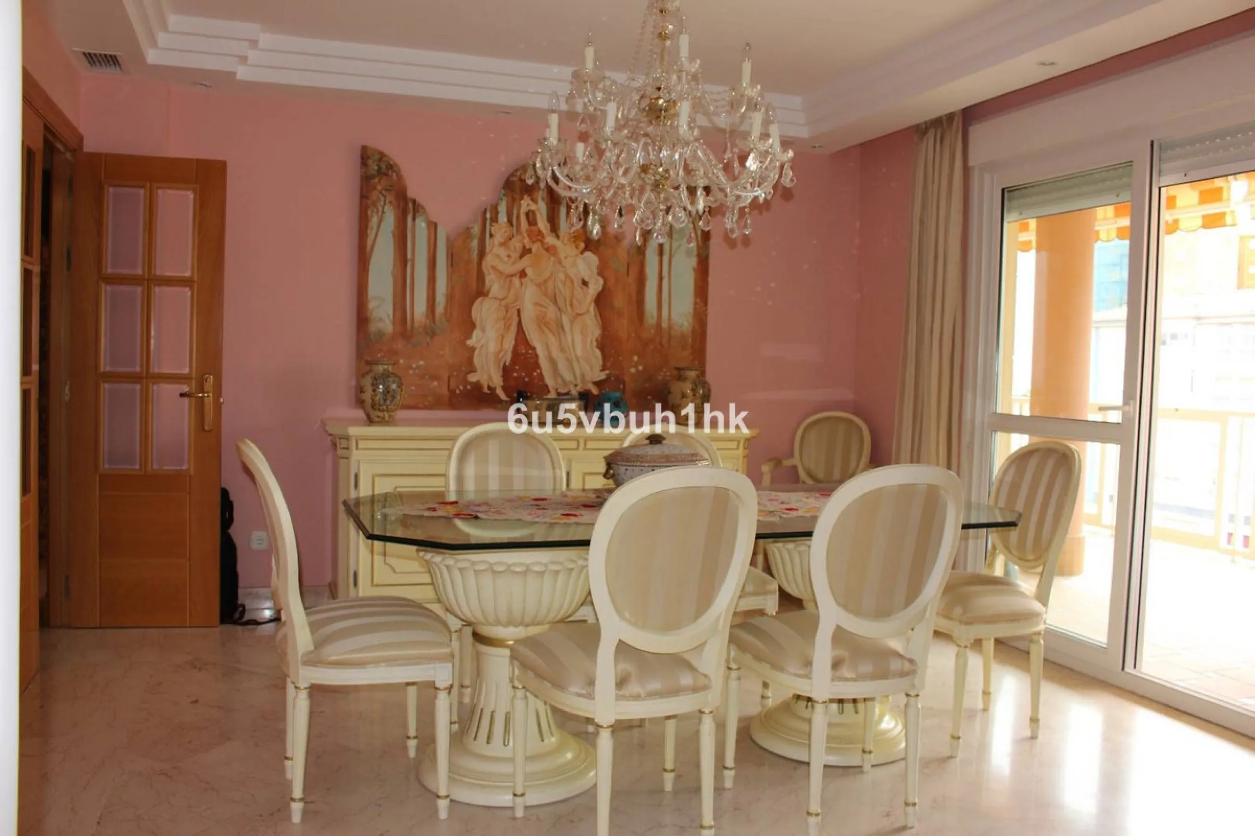 Apartment - Middle Floor Apartment в продаже в Manilva, Málaga. В доме 3 спален и 4 ванных комнат. Площадь дома 244 м²