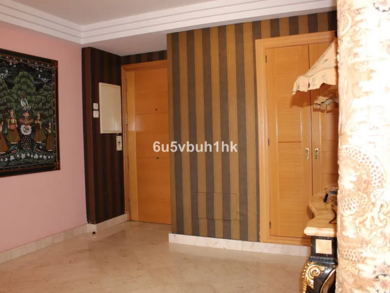 Apartment - Middle Floor Apartment в продаже в Manilva, Málaga. В доме 3 спален и 4 ванных комнат. Площадь дома 244 м²