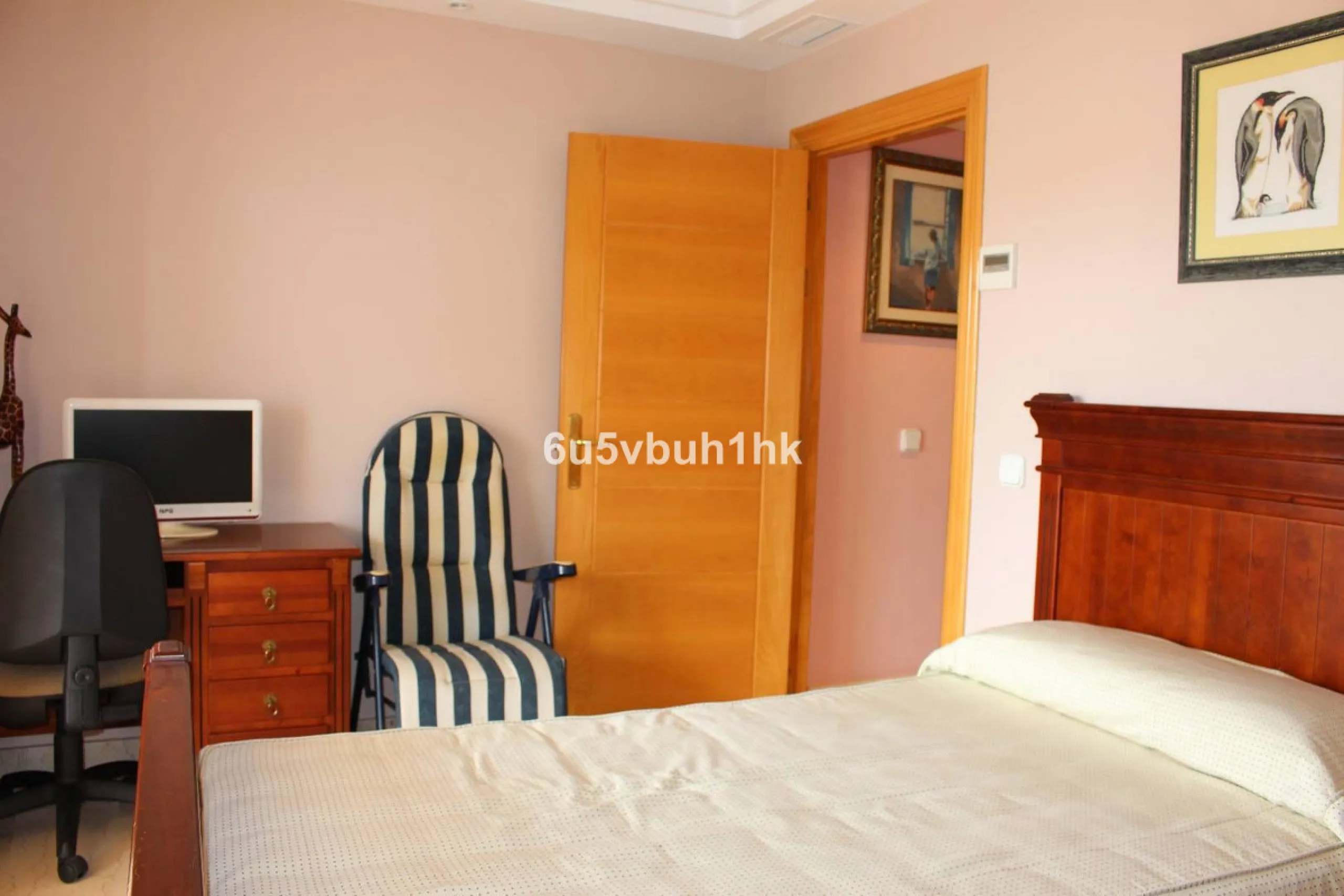 Apartment - Middle Floor Apartment в продаже в Manilva, Málaga. В доме 3 спален и 4 ванных комнат. Площадь дома 244 м²