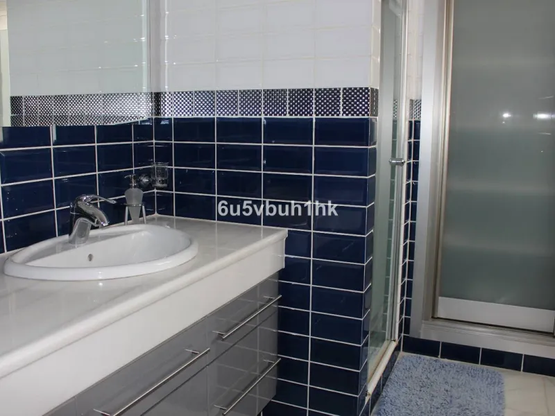 Apartment - Middle Floor Apartment в продаже в Manilva, Málaga. В доме 3 спален и 4 ванных комнат. Площадь дома 244 м²