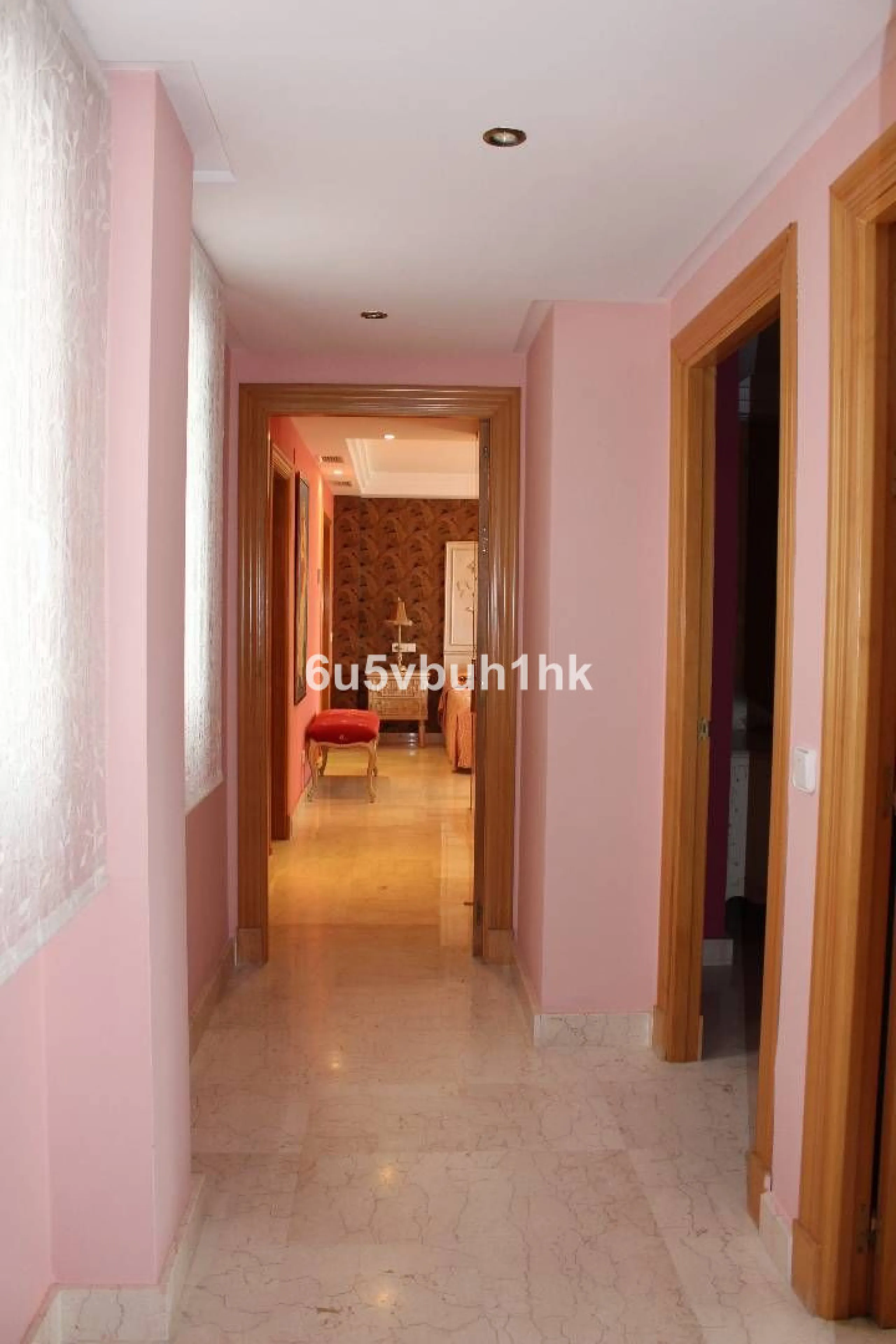 Apartment - Middle Floor Apartment в продаже в Manilva, Málaga. В доме 3 спален и 4 ванных комнат. Площадь дома 244 м²