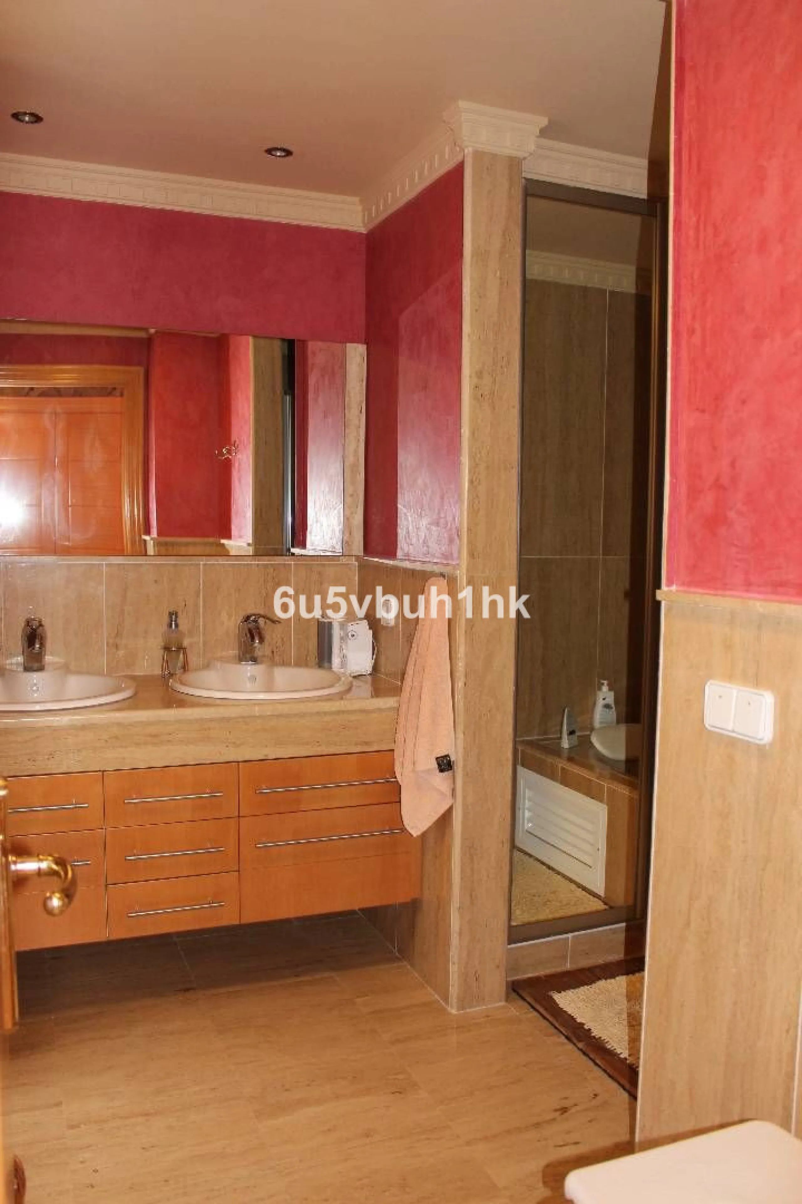 Apartment - Middle Floor Apartment в продаже в Manilva, Málaga. В доме 3 спален и 4 ванных комнат. Площадь дома 244 м²