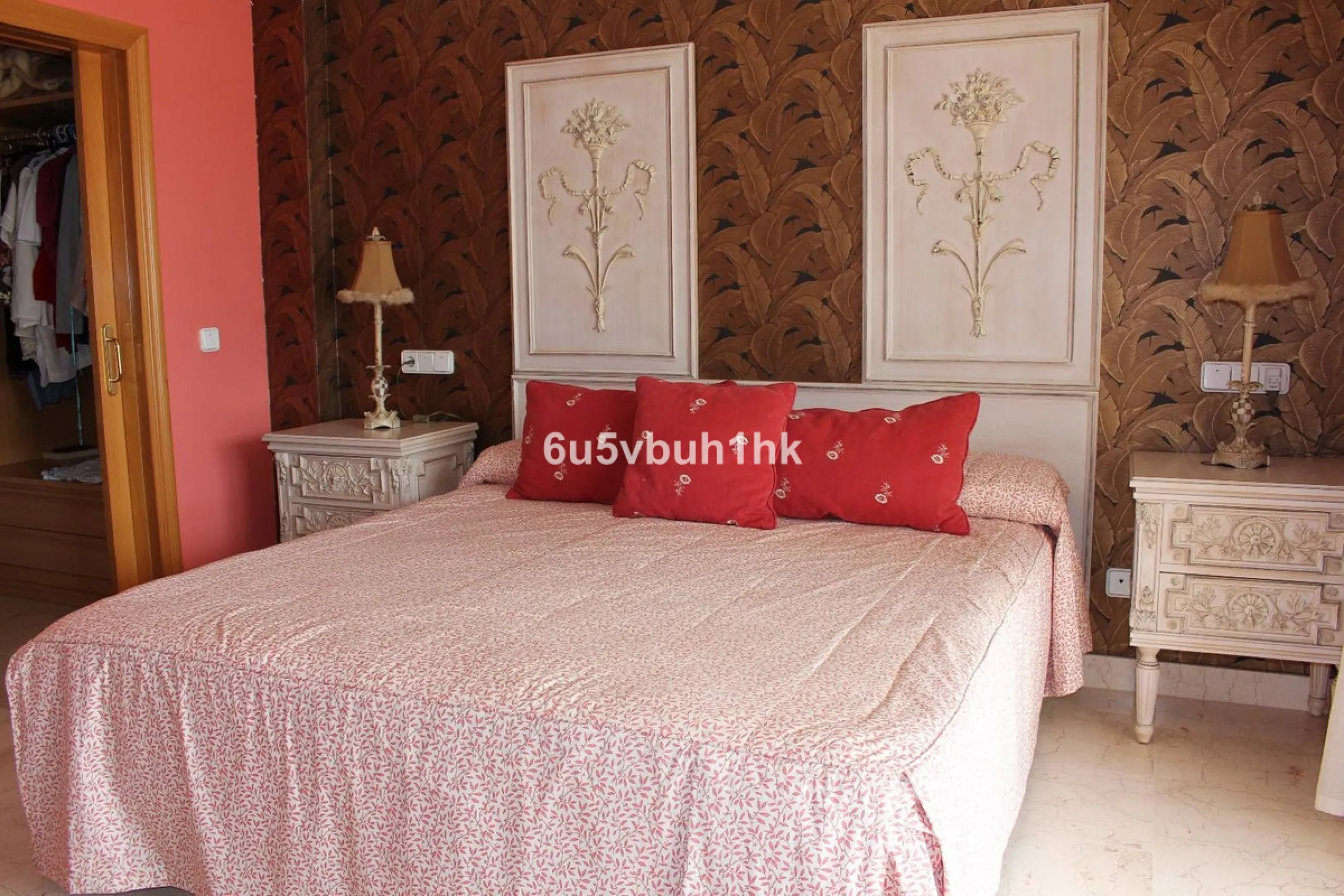 Apartment - Middle Floor Apartment в продаже в Manilva, Málaga. В доме 3 спален и 4 ванных комнат. Площадь дома 244 м²