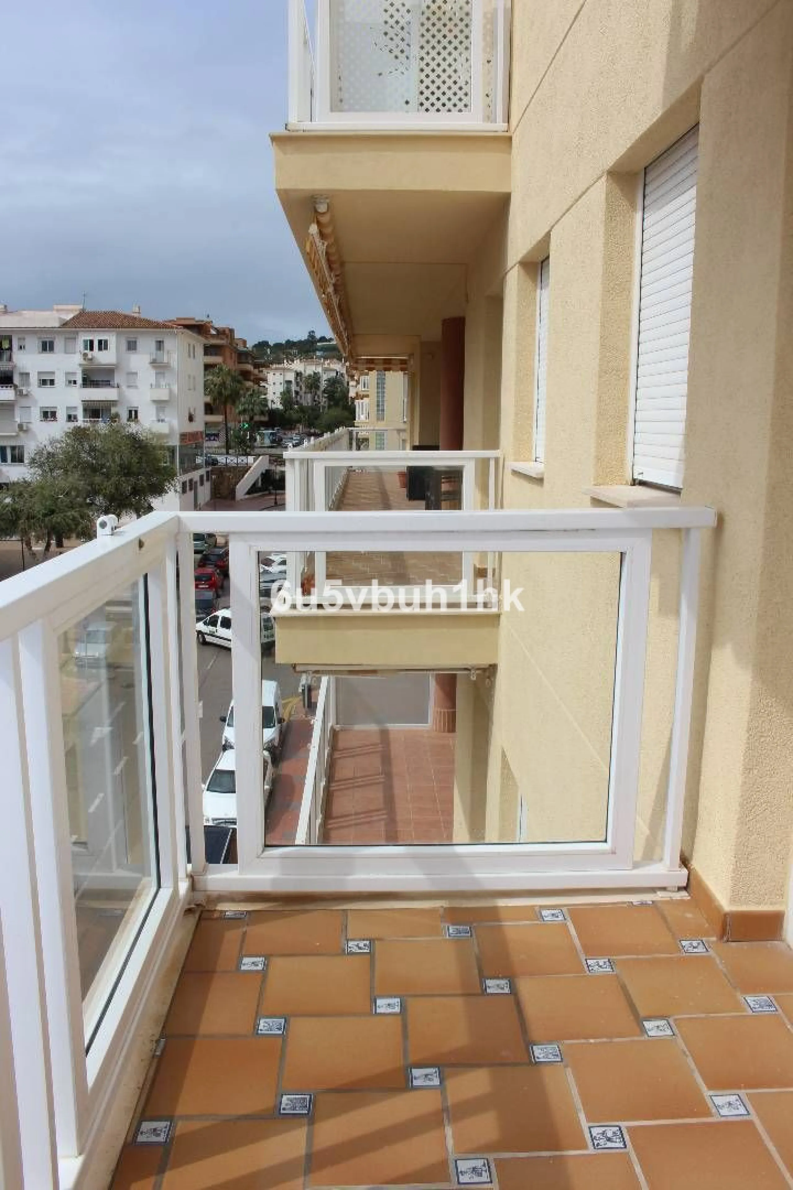 Apartment - Middle Floor Apartment в продаже в Manilva, Málaga. В доме 3 спален и 4 ванных комнат. Площадь дома 244 м²