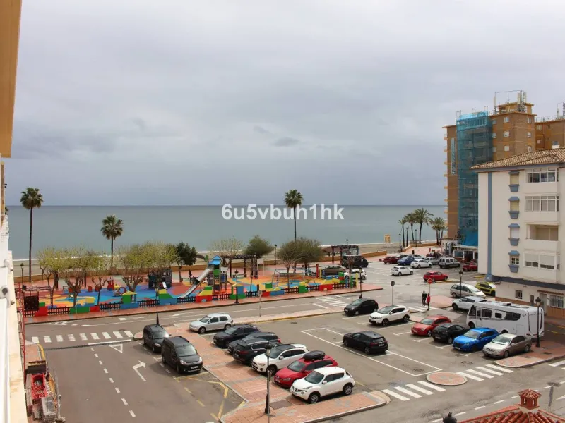 Apartment - Middle Floor Apartment в продаже в Manilva, Málaga. В доме 3 спален и 4 ванных комнат. Площадь дома 244 м²
