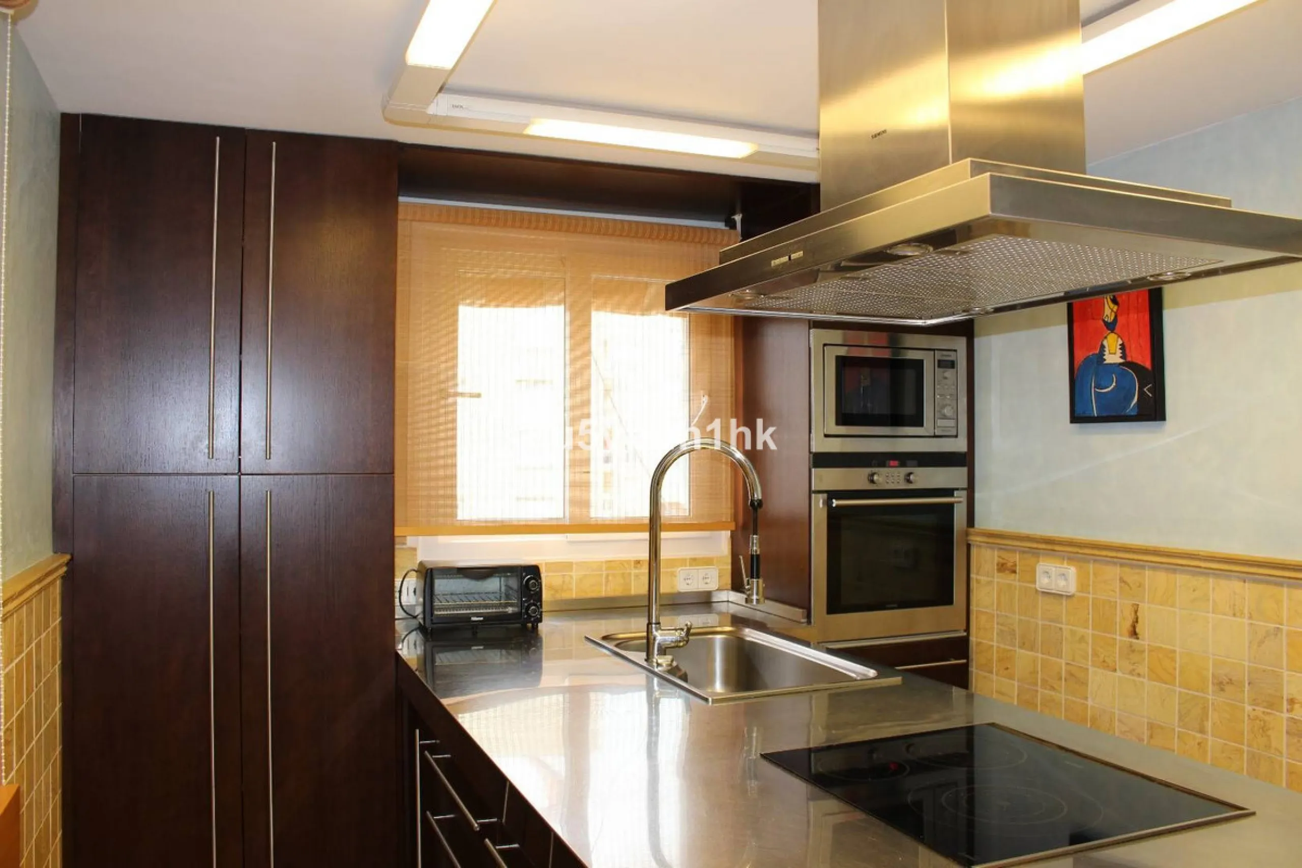 Apartment - Middle Floor Apartment в продаже в Manilva, Málaga. В доме 3 спален и 4 ванных комнат. Площадь дома 244 м²