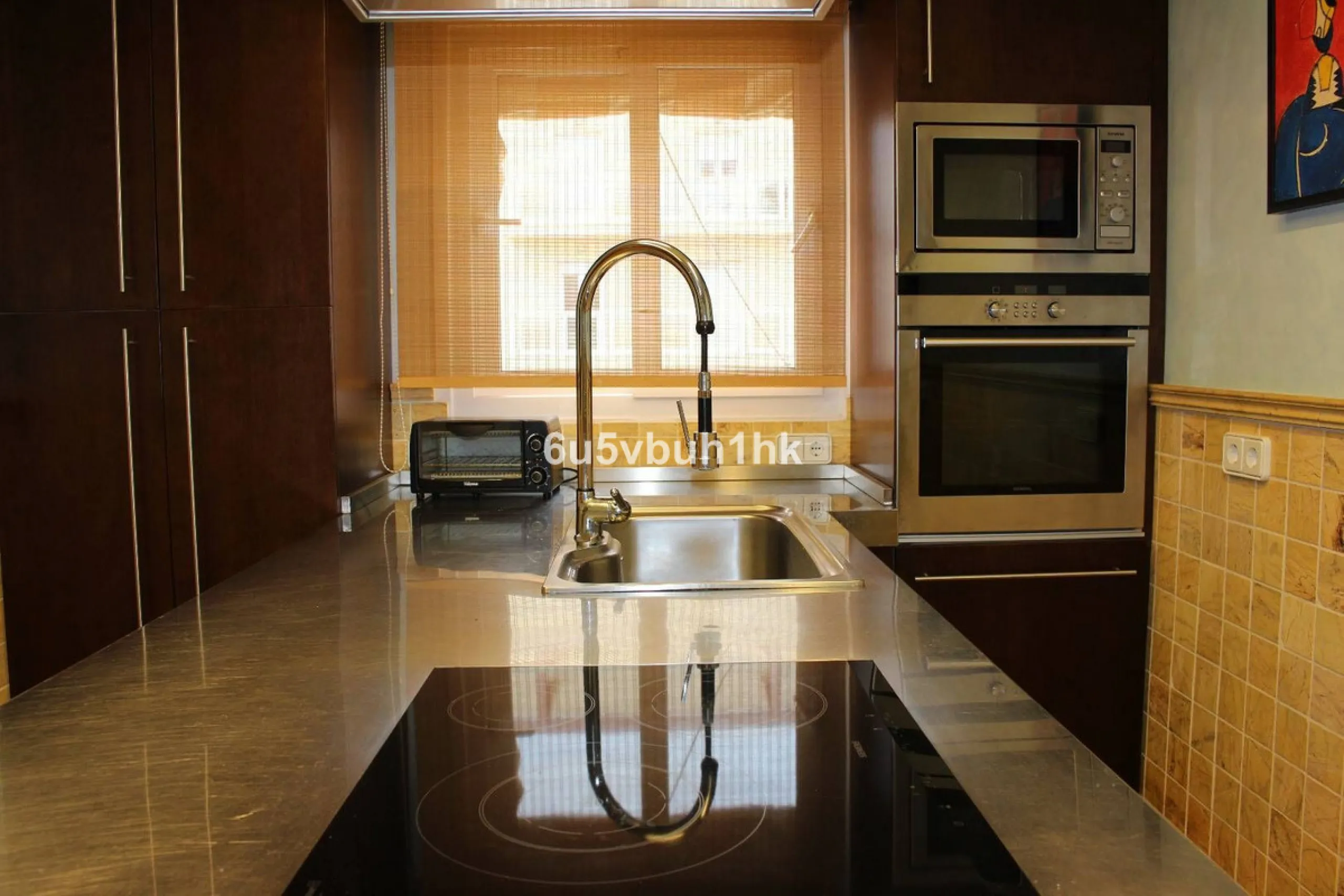 Apartment - Middle Floor Apartment в продаже в Manilva, Málaga. В доме 3 спален и 4 ванных комнат. Площадь дома 244 м²