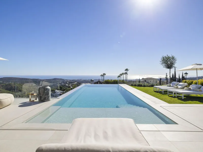 Villa Imagine: Luxury Redefined with Endless Mediterranean Views to Gibraltar & Africa