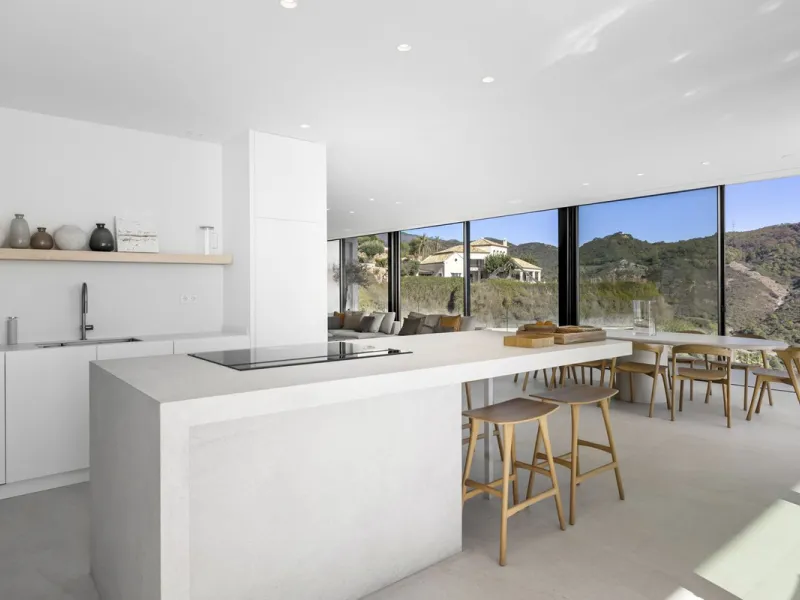 Villa Imagine: Luxury Redefined with Endless Mediterranean Views to Gibraltar & Africa