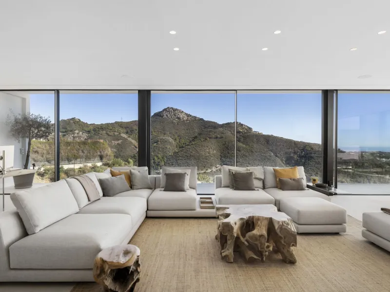 Villa Imagine: Luxury Redefined with Endless Mediterranean Views to Gibraltar & Africa