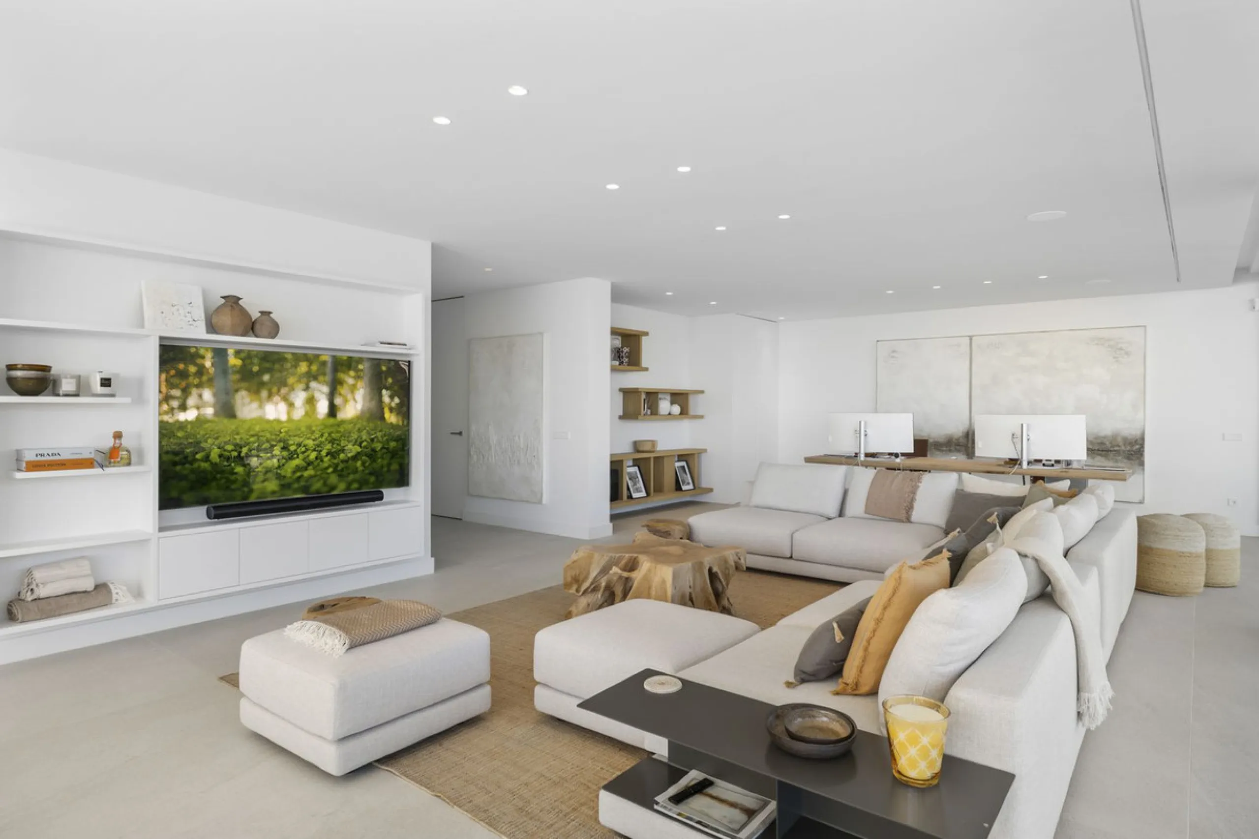 Villa Imagine: Luxury Redefined with Endless Mediterranean Views to Gibraltar & Africa