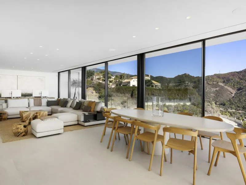 Villa Imagine: Luxury Redefined with Endless Mediterranean Views to Gibraltar & Africa