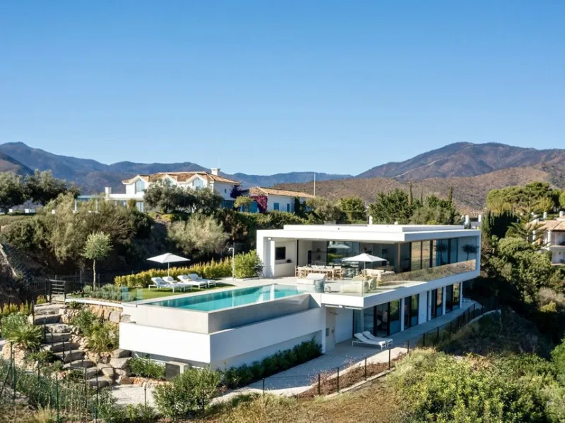 Villa Imagine: Luxury Redefined with Endless Mediterranean Views to Gibraltar & Africa