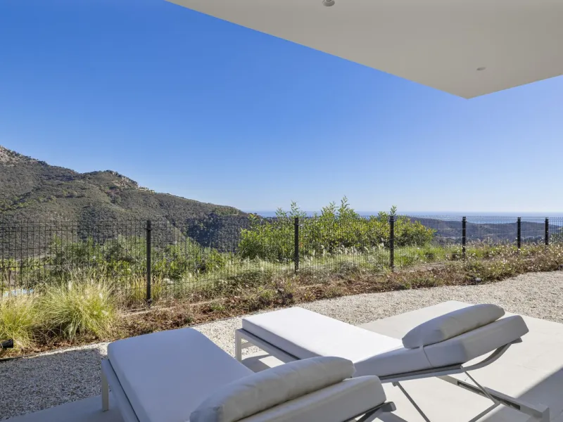 Villa Imagine: Luxury Redefined with Endless Mediterranean Views to Gibraltar & Africa