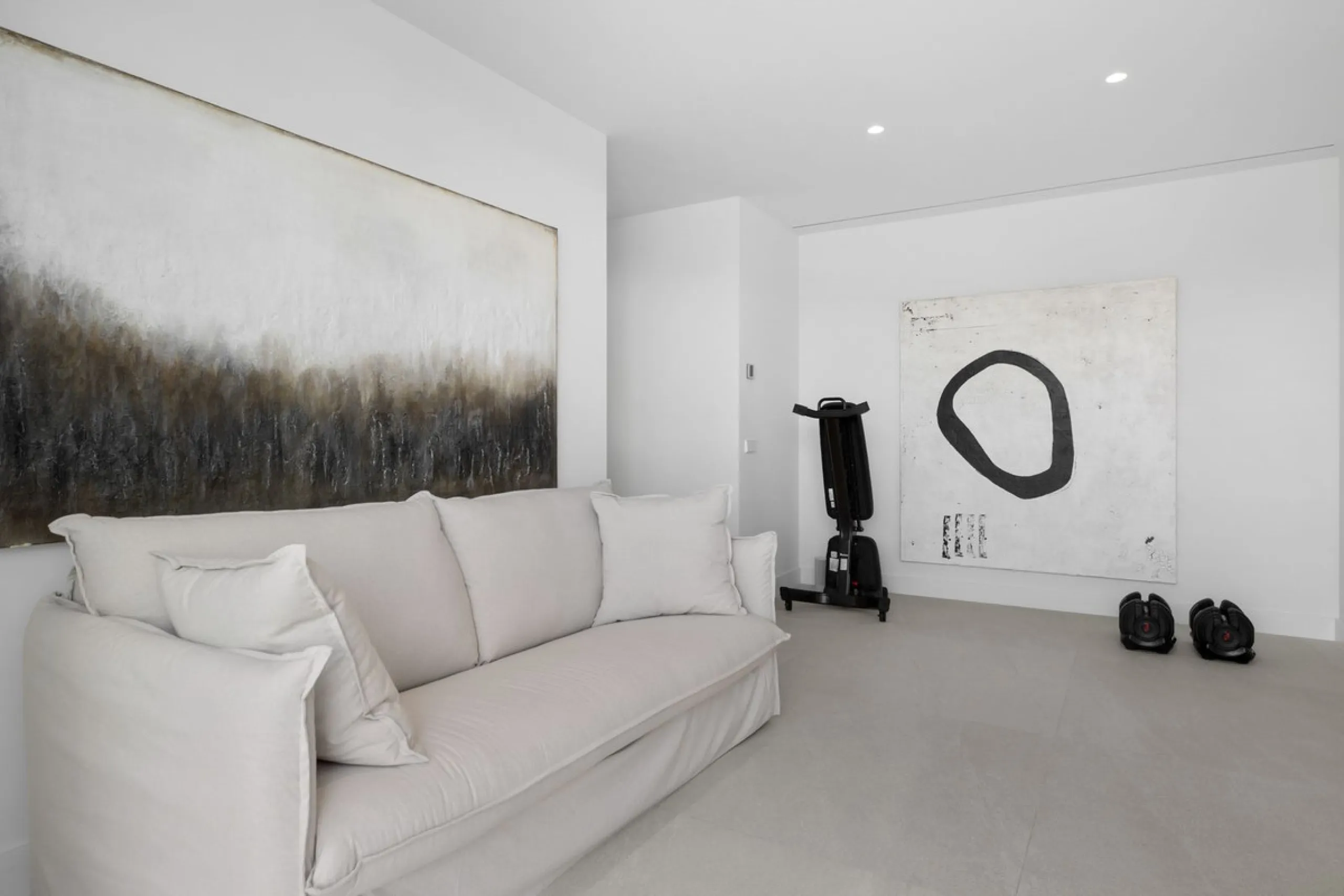 Villa Imagine: Luxury Redefined with Endless Mediterranean Views to Gibraltar & Africa