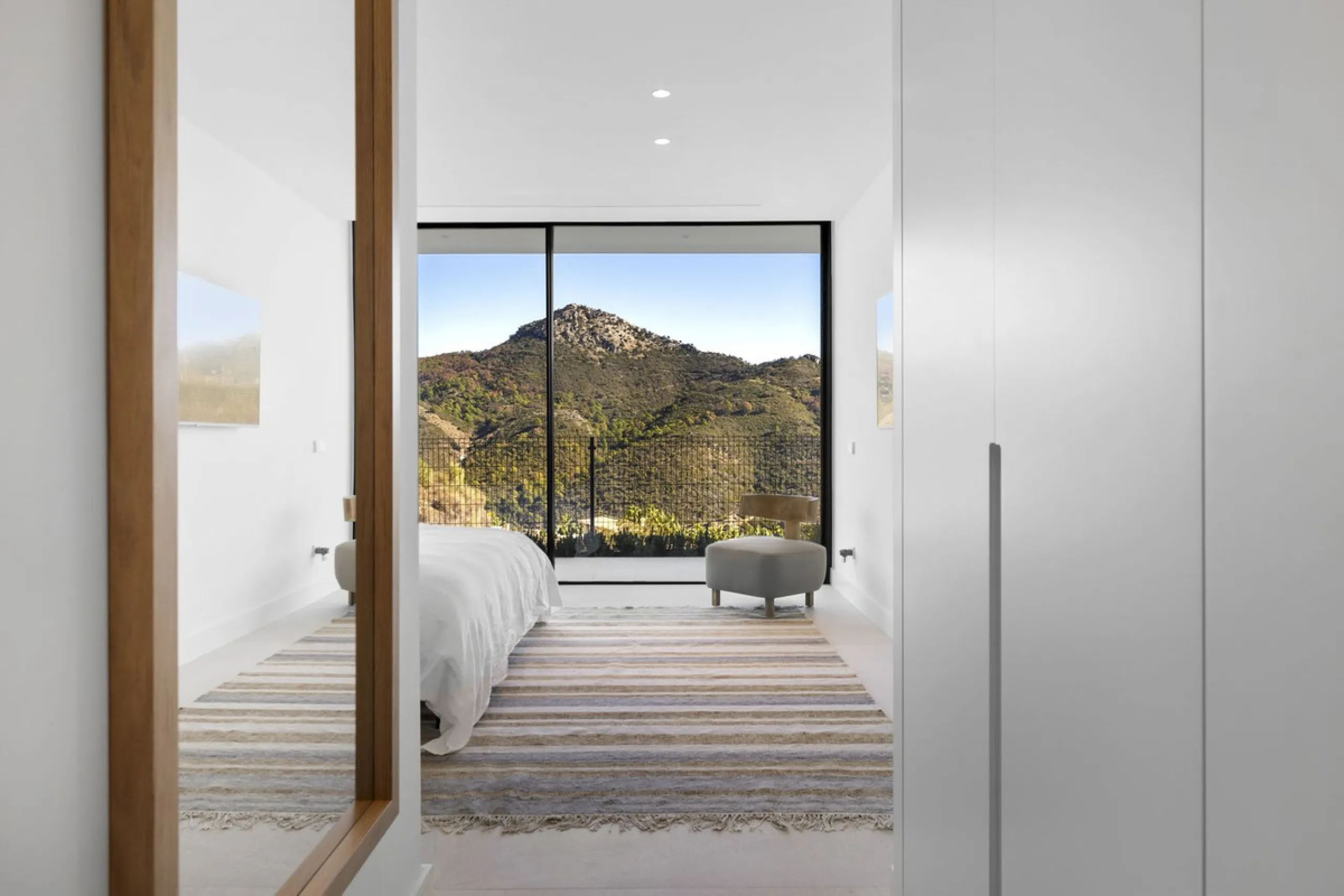 Villa Imagine: Luxury Redefined with Endless Mediterranean Views to Gibraltar & Africa